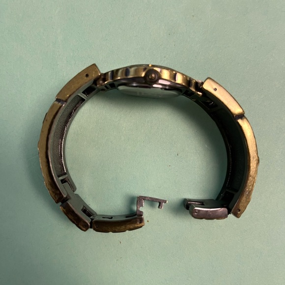 ☆ Heidi Daus Vintage Women's Crystal Watch - Picture 15 of 15